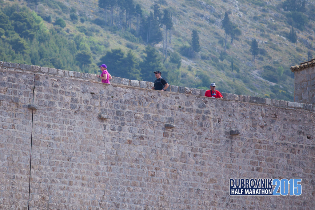 Glenn and I running on the wall during the Dubrovnik Half-Marathon