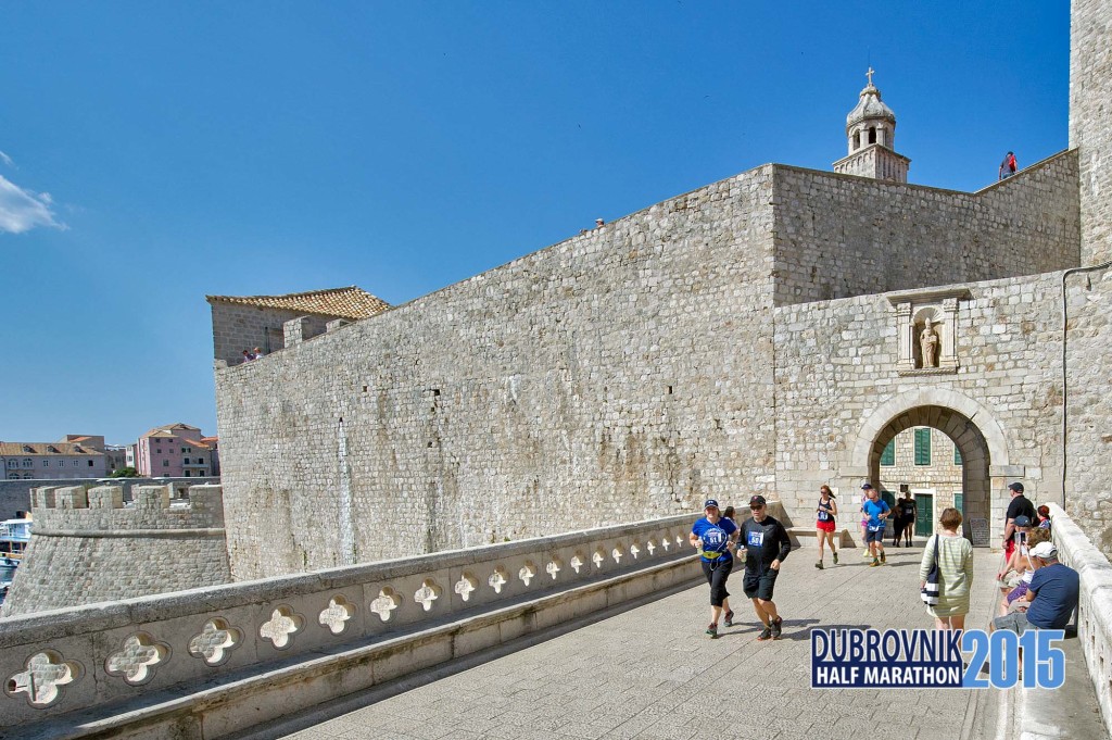 Dubrovnik Half-Marathon arched gate