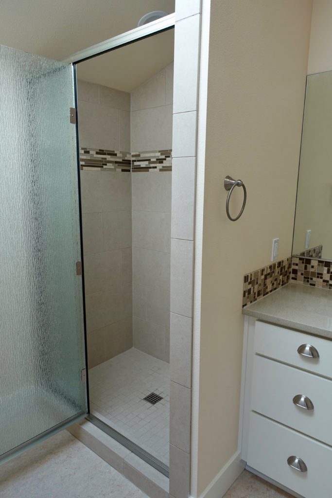 Since we'll eventually live here we splurged on a nice tiled shower and solid countertops.